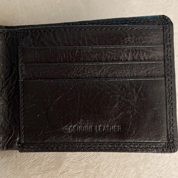 3 for $25! Aurora Black genuine leather compact wallet - Picture 5 of 6